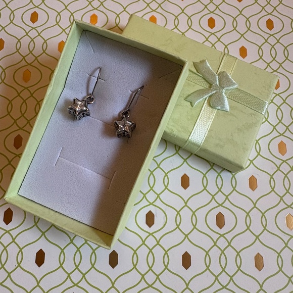 SILPADA 925 Sterling Silver Cubic Zirconia STAR Filigree Drop Dangle CZ Earrings - Picture 4 of 4